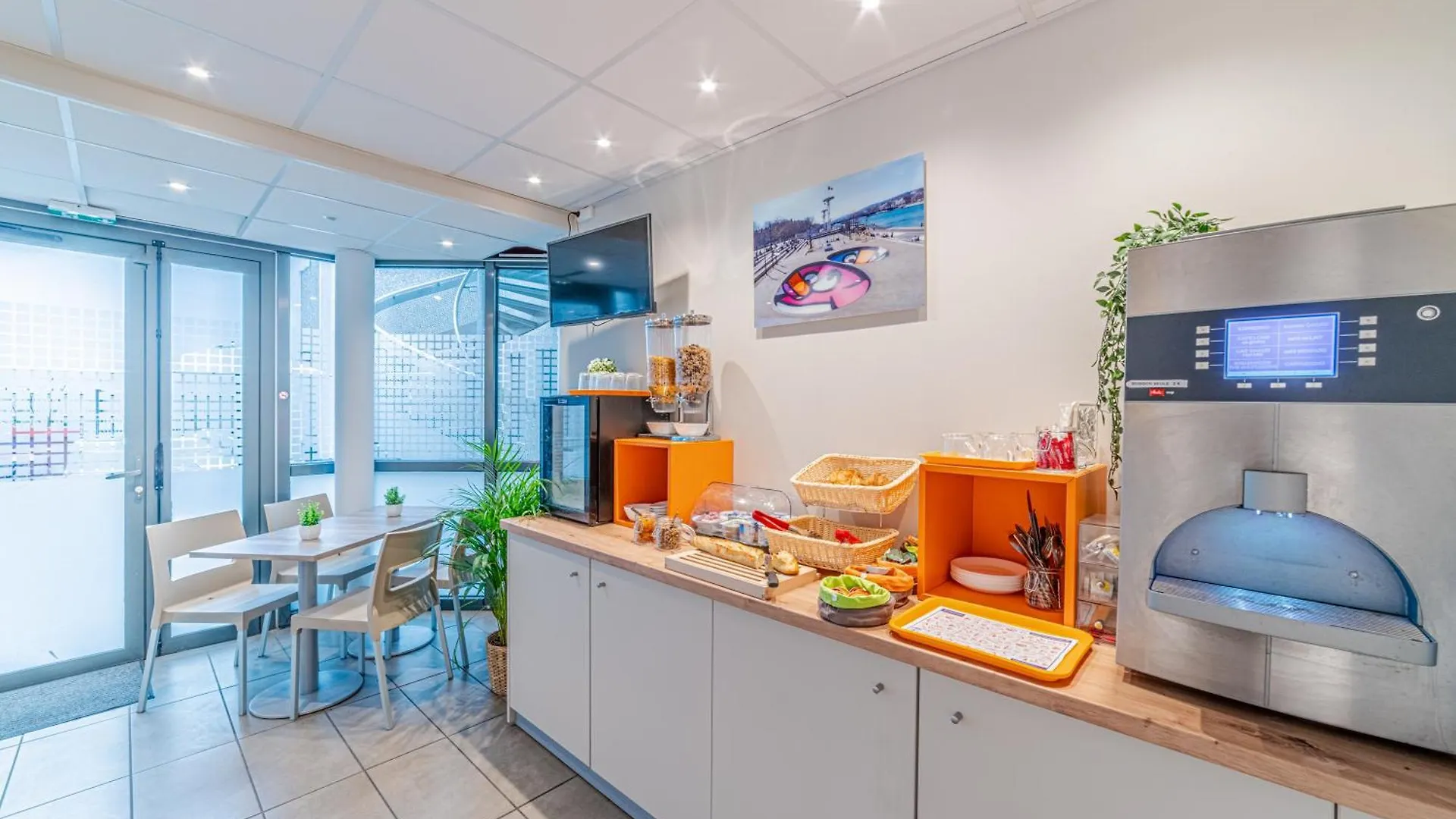 Montempo Apparthotel Lyon Viviani Vénissieux