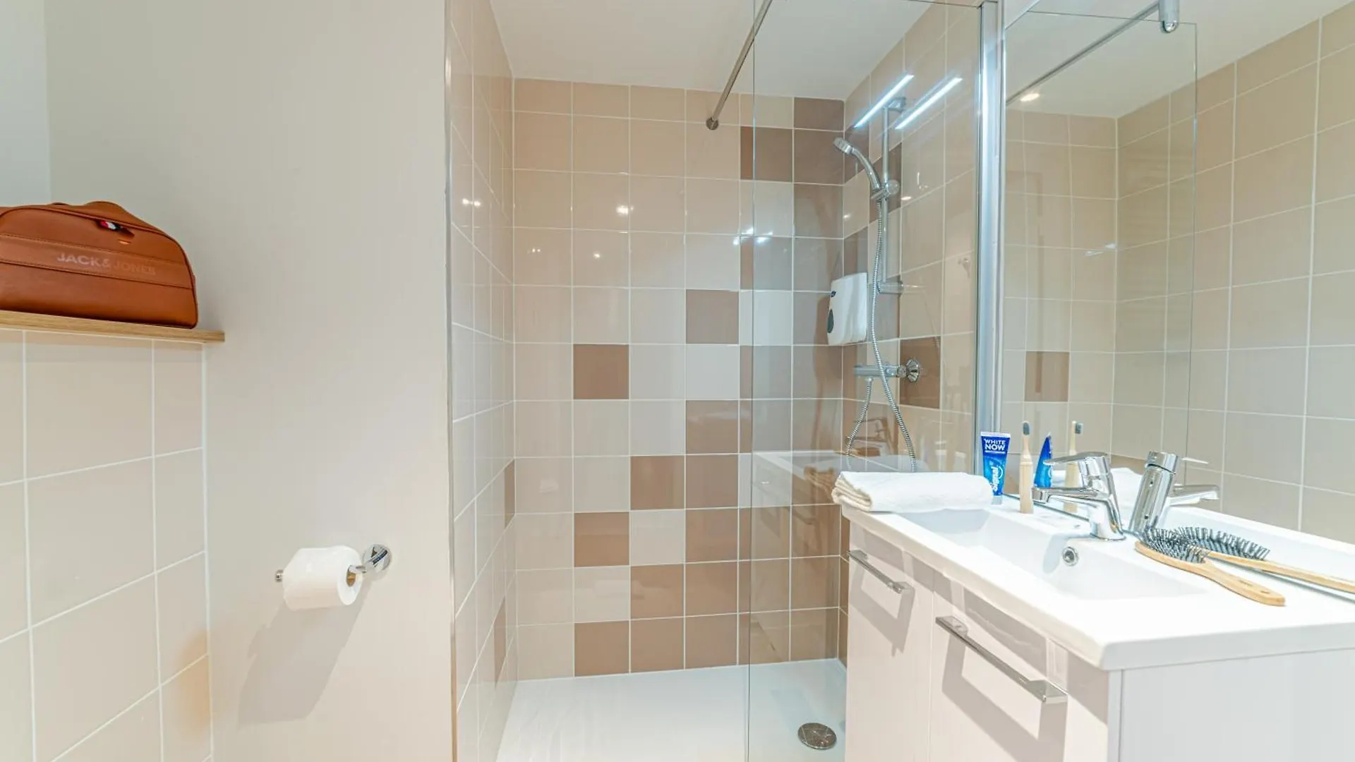** Aparthotel Montempo Apparthotel Lyon Viviani Vénissieux Frankreich